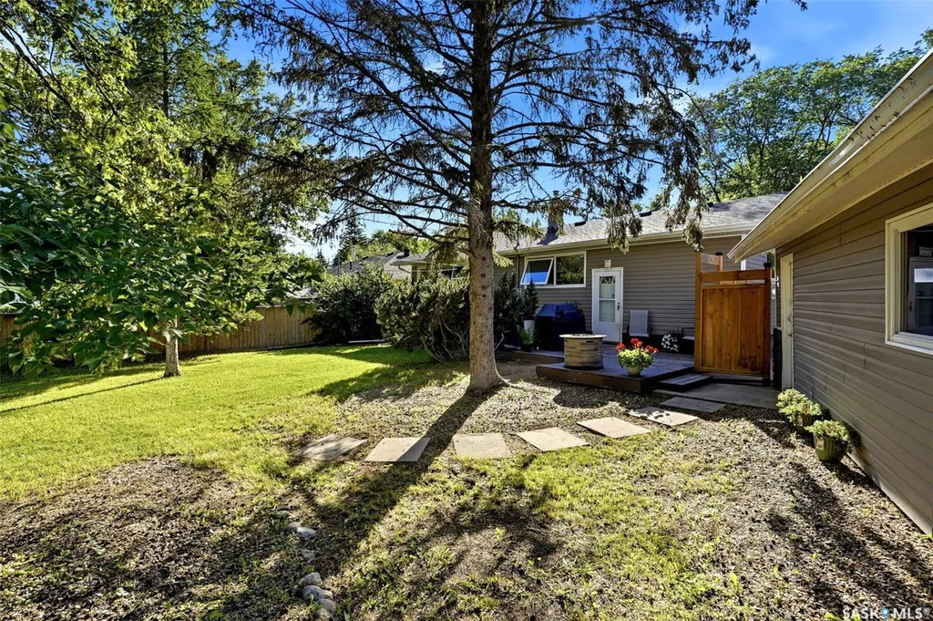 91 Cardinal Crescent Regina SK S4S 3H8