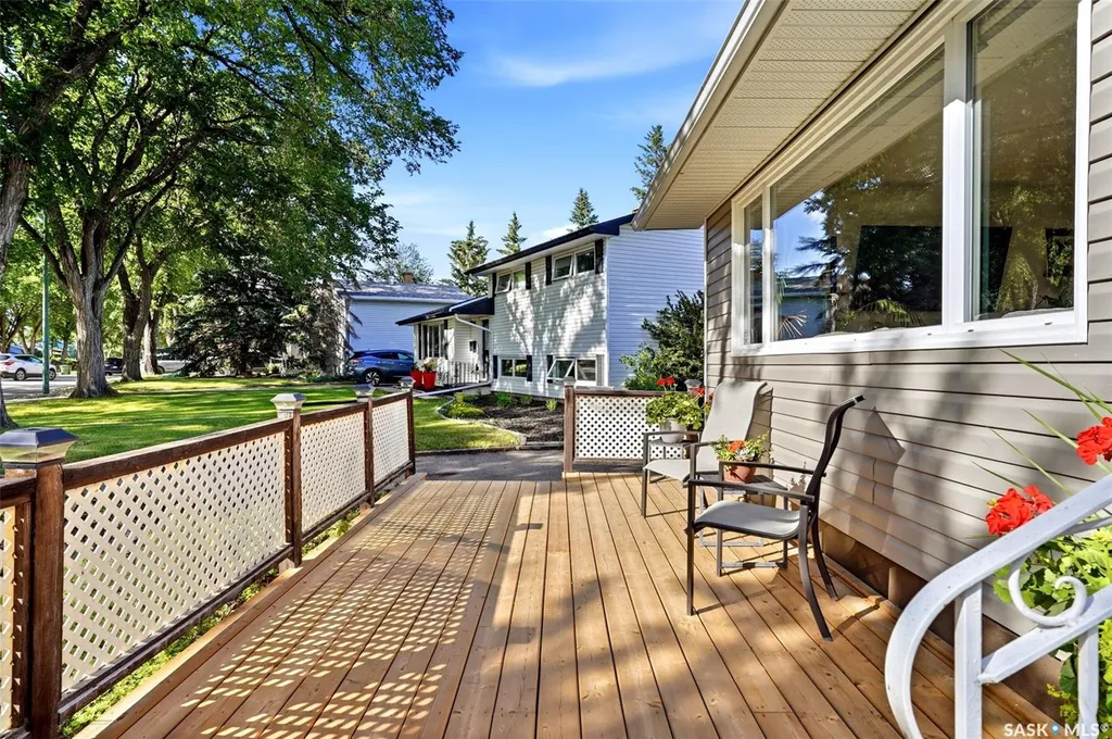 91 Cardinal Crescent Regina SK S4S 3H8