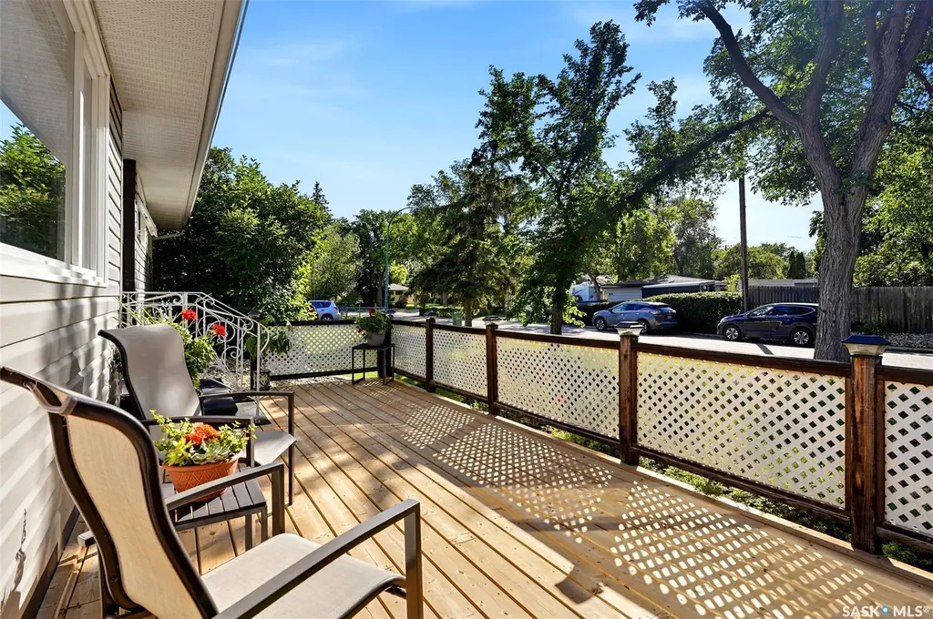 91 Cardinal Crescent Regina SK S4S 3H8
