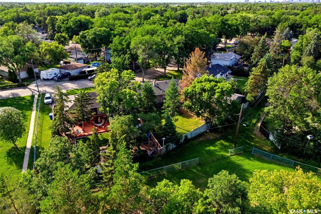 91 Cardinal Crescent Regina SK S4S 3H8