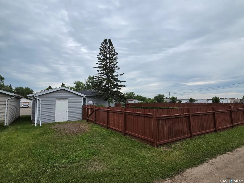 320 6th Street W Carlyle SK S0C 0R0