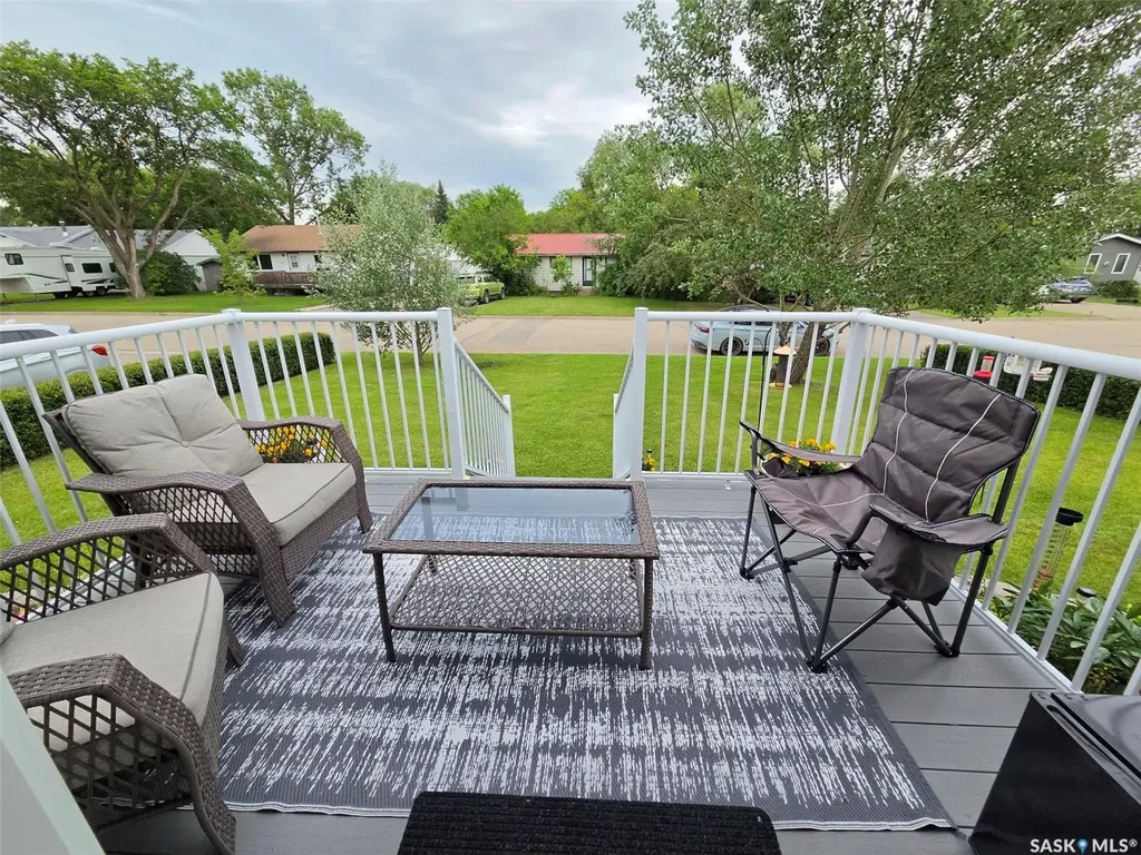 320 6th Street W Carlyle SK S0C 0R0