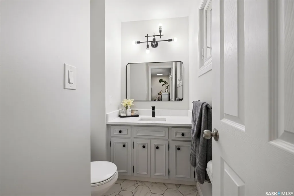 47 Green Meadow Road Regina SK S4V 0A6