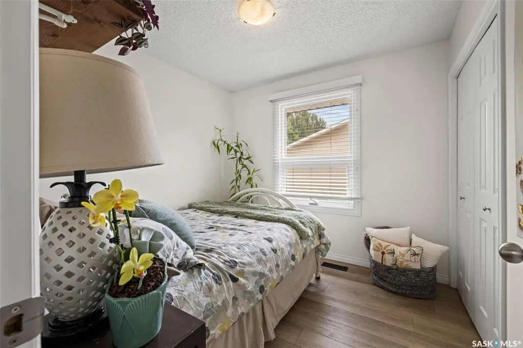 47 Green Meadow Road Regina SK S4V 0A6