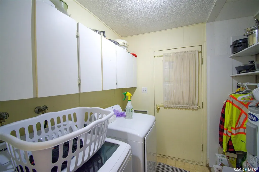 219 Nicoll Avenue Regina Beach SK S0G 4C0
