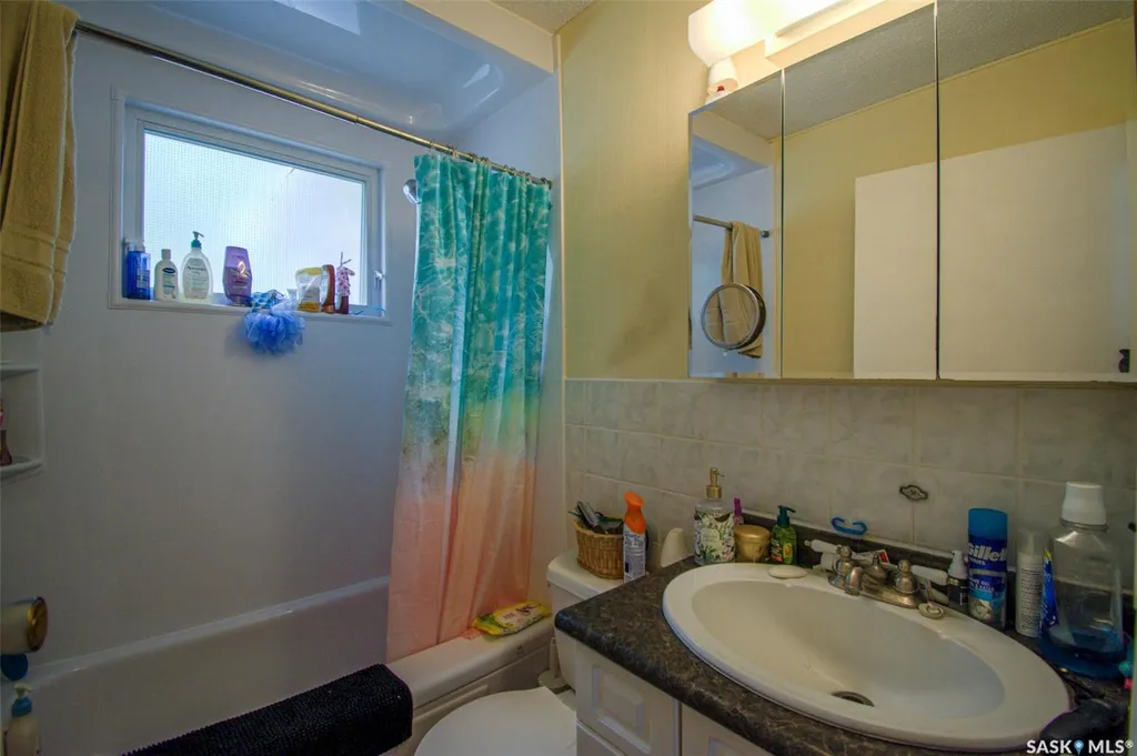 219 Nicoll Avenue Regina Beach SK S0G 4C0