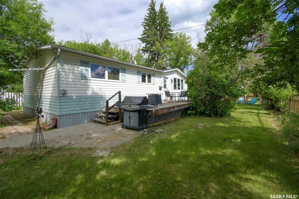 219 Nicoll Avenue Regina Beach SK S0G 4C0