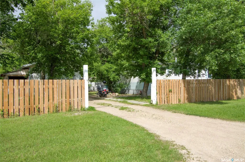 219 Nicoll Avenue Regina Beach SK S0G 4C0