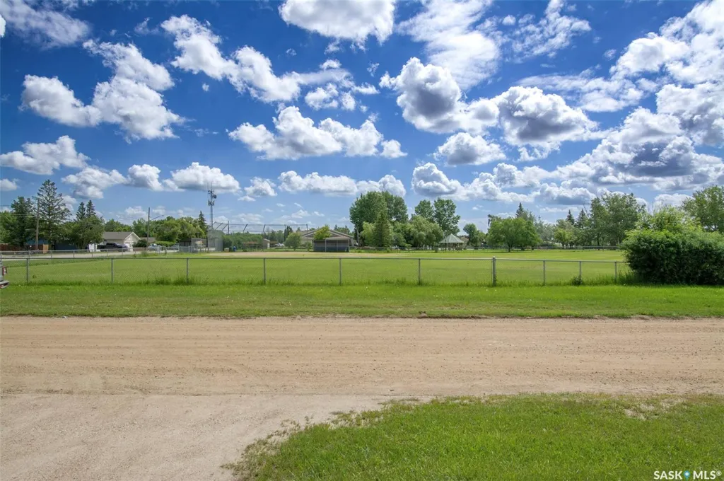 219 Nicoll Avenue Regina Beach SK S0G 4C0