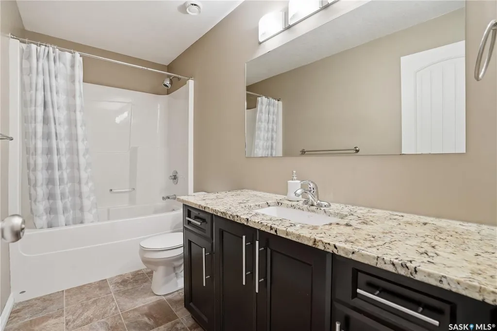 3 Iron Bridge Terrace Moose Jaw SK S6J 0B5
