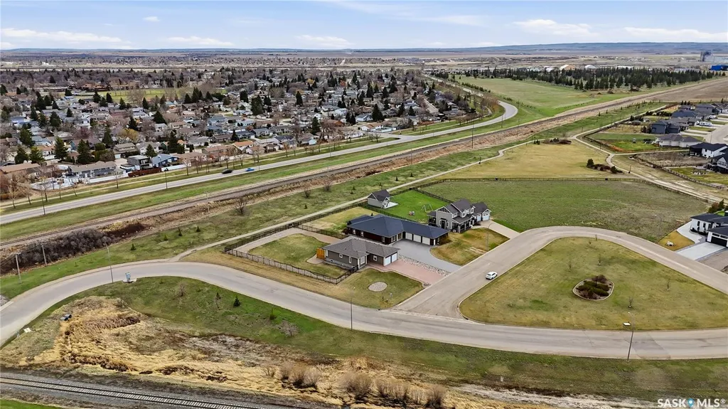 3 Iron Bridge Terrace Moose Jaw SK S6J 0B5