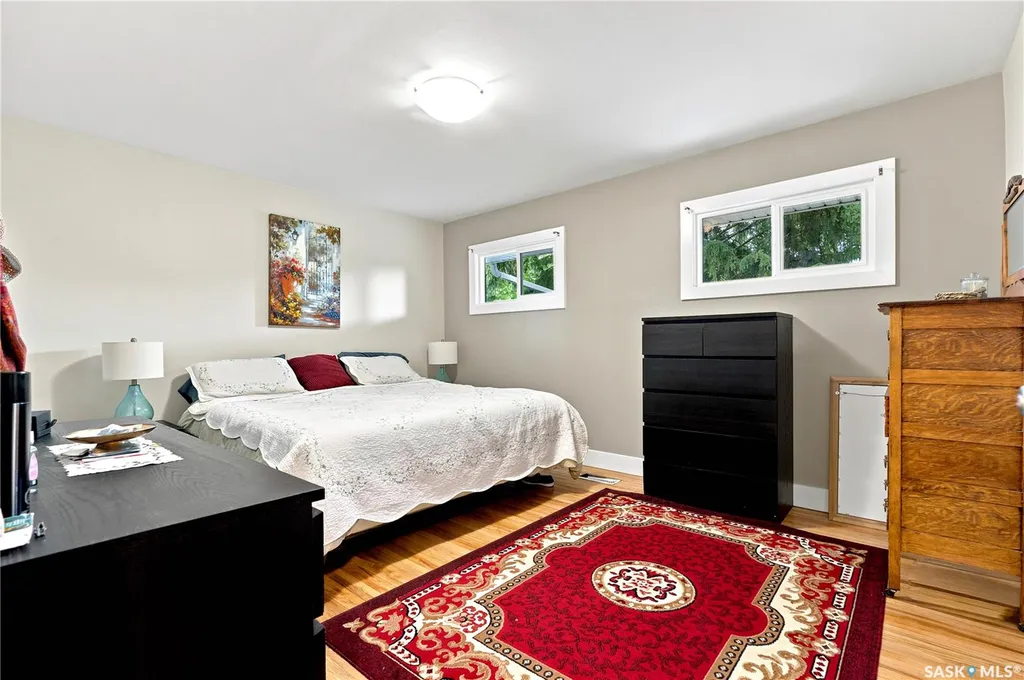 1706 Ewart Avenue Saskatoon SK S7H 2L2