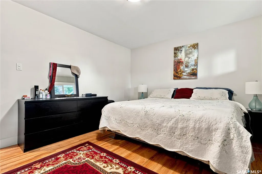 1706 Ewart Avenue Saskatoon SK S7H 2L2