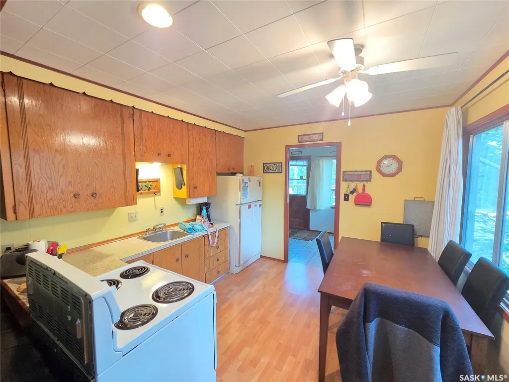 824 Lakeside Avenue White Bear Ir 70 SK S0C 0R0