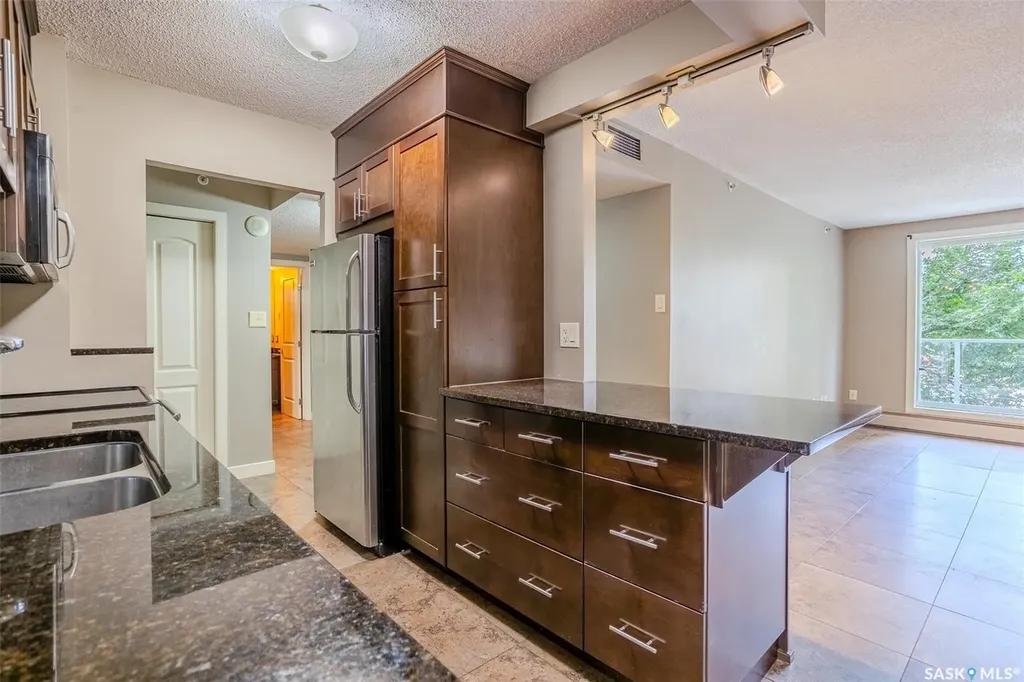 320 5th Avenue N Saskatoon SK S7K 2P5