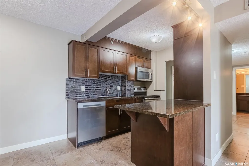 320 5th Avenue N Saskatoon SK S7K 2P5