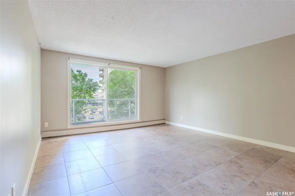 320 5th Avenue N Saskatoon SK S7K 2P5
