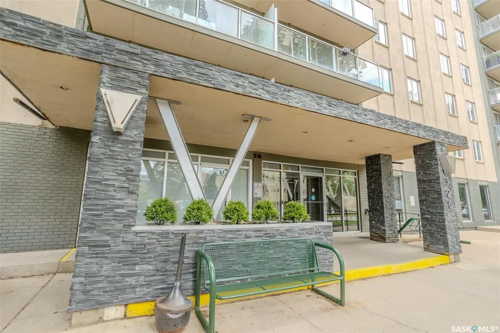 320 5th Avenue N Saskatoon SK S7K 2P5