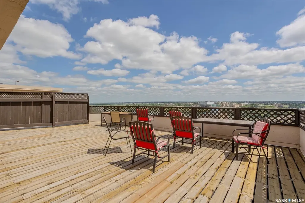 320 5th Avenue N Saskatoon SK S7K 2P5