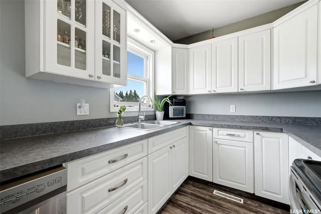 335 Beta Street Mclean SK S0G 3E0