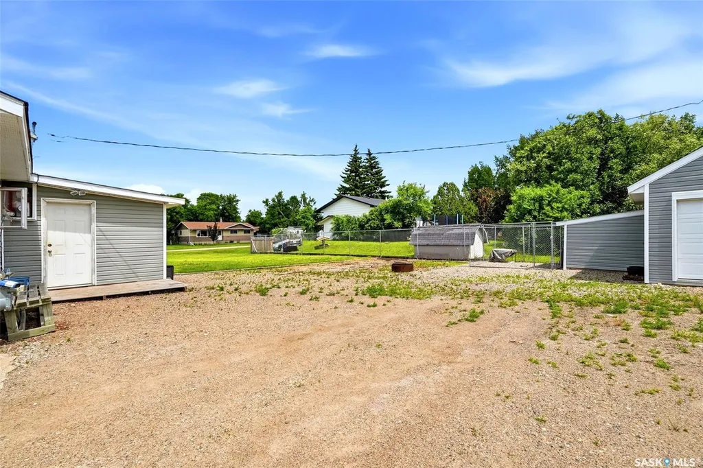 335 Beta Street Mclean SK S0G 3E0