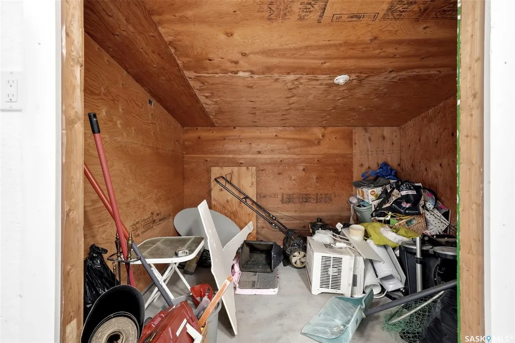335 Beta Street Mclean SK S0G 3E0