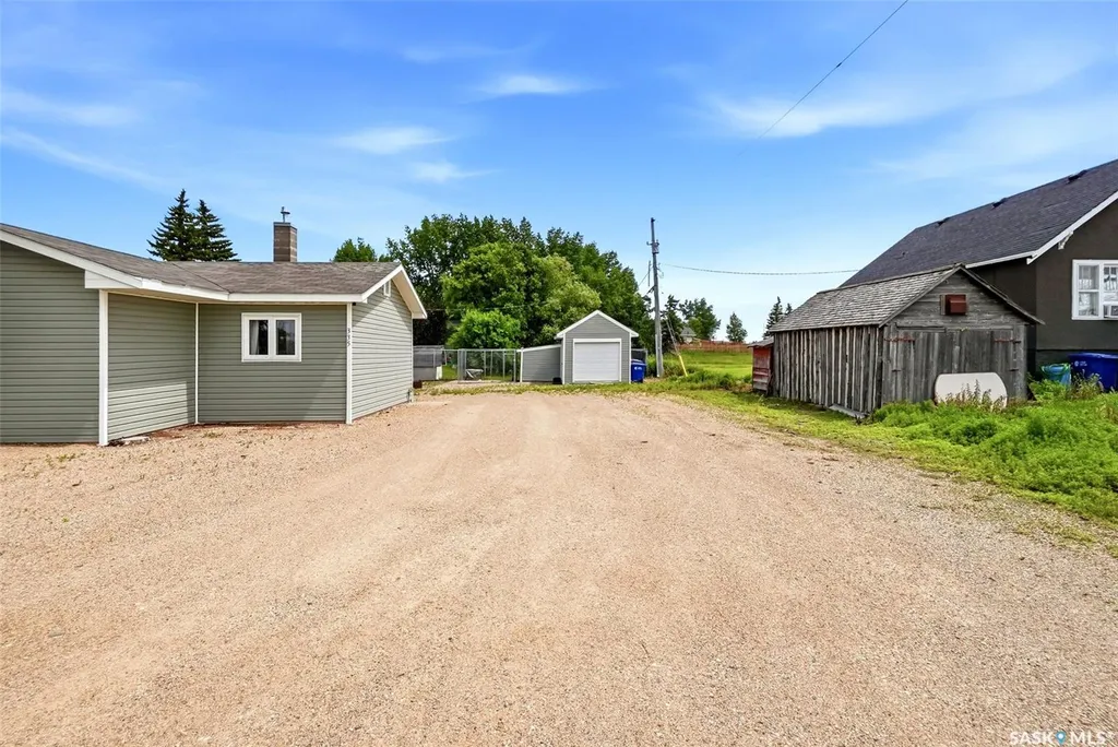 335 Beta Street Mclean SK S0G 3E0