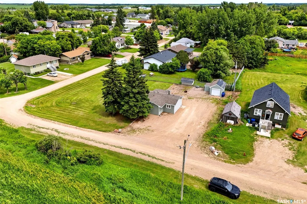 335 Beta Street Mclean SK S0G 3E0