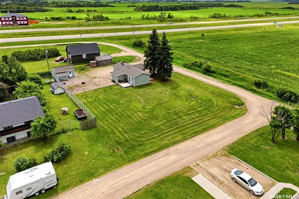 335 Beta Street Mclean SK S0G 3E0