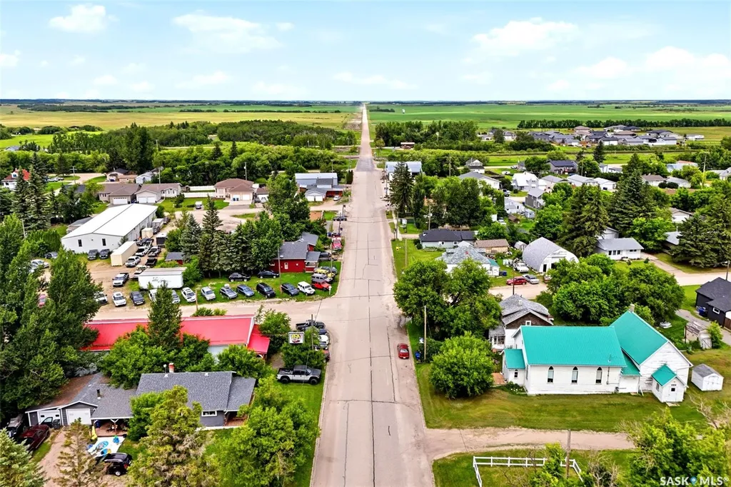 335 Beta Street Mclean SK S0G 3E0