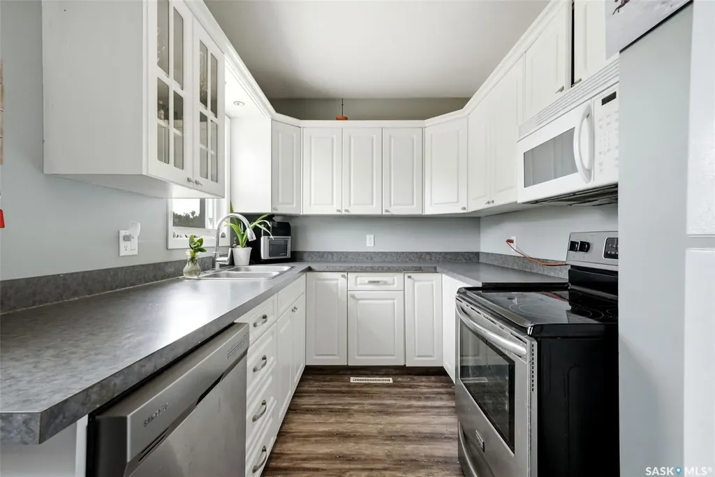 335 Beta Street Mclean SK S0G 3E0