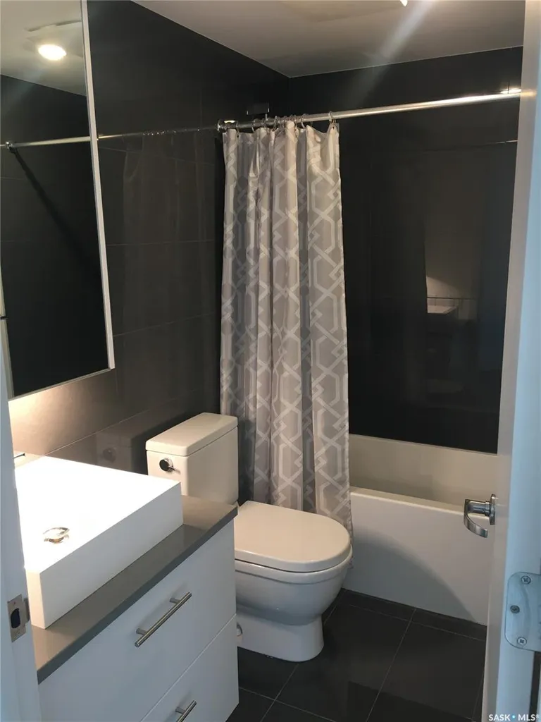 490 2nd Avenue S Saskatoon SK S7K 4H5
