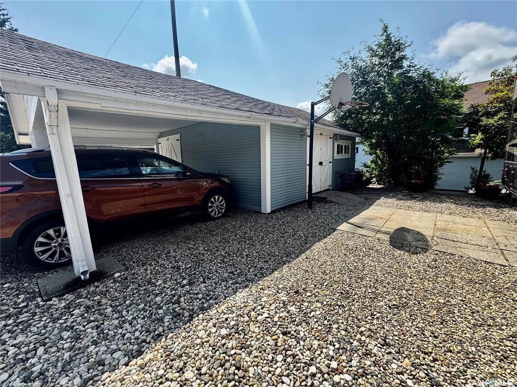 303 Lakeview Drive Keys Rm No. 303 SK S0A 0L0