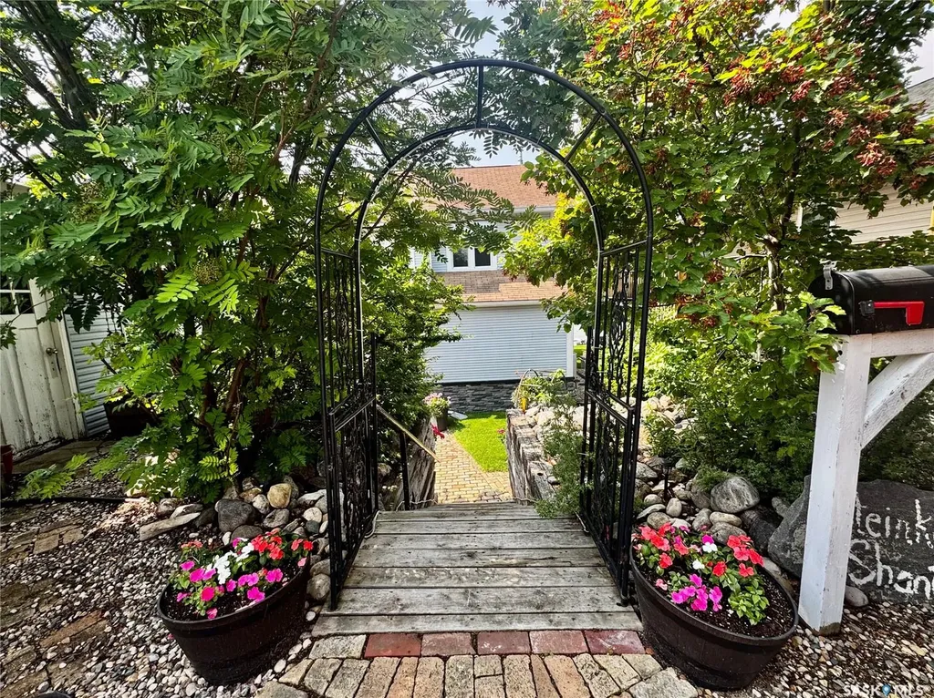 303 Lakeview Drive Keys Rm No. 303 SK S0A 0L0