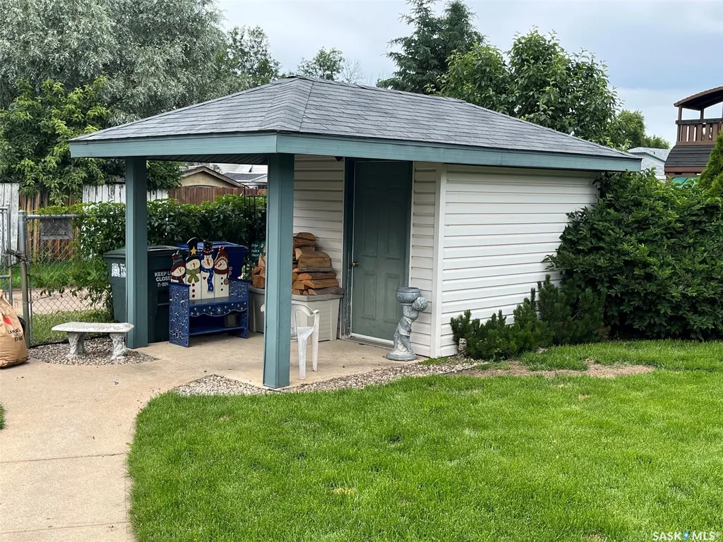 110 26th Street E Prince Albert SK S6V 1Z7