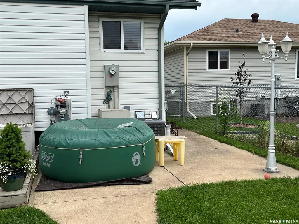 110 26th Street E Prince Albert SK S6V 1Z7