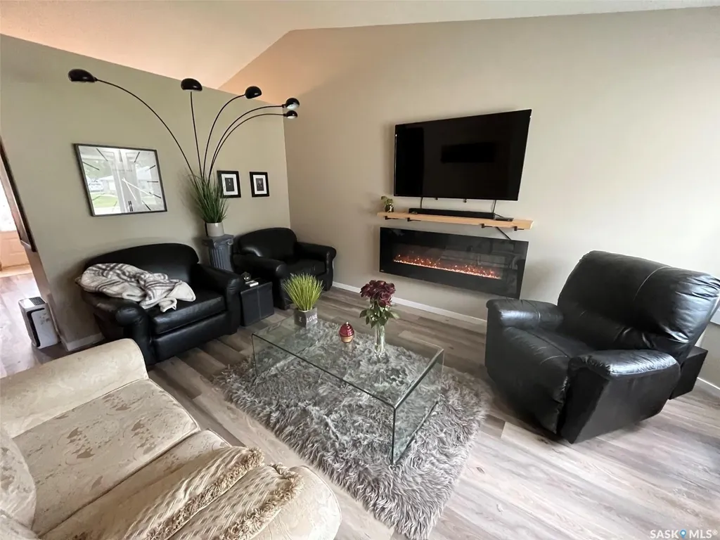 110 26th Street E Prince Albert SK S6V 1Z7