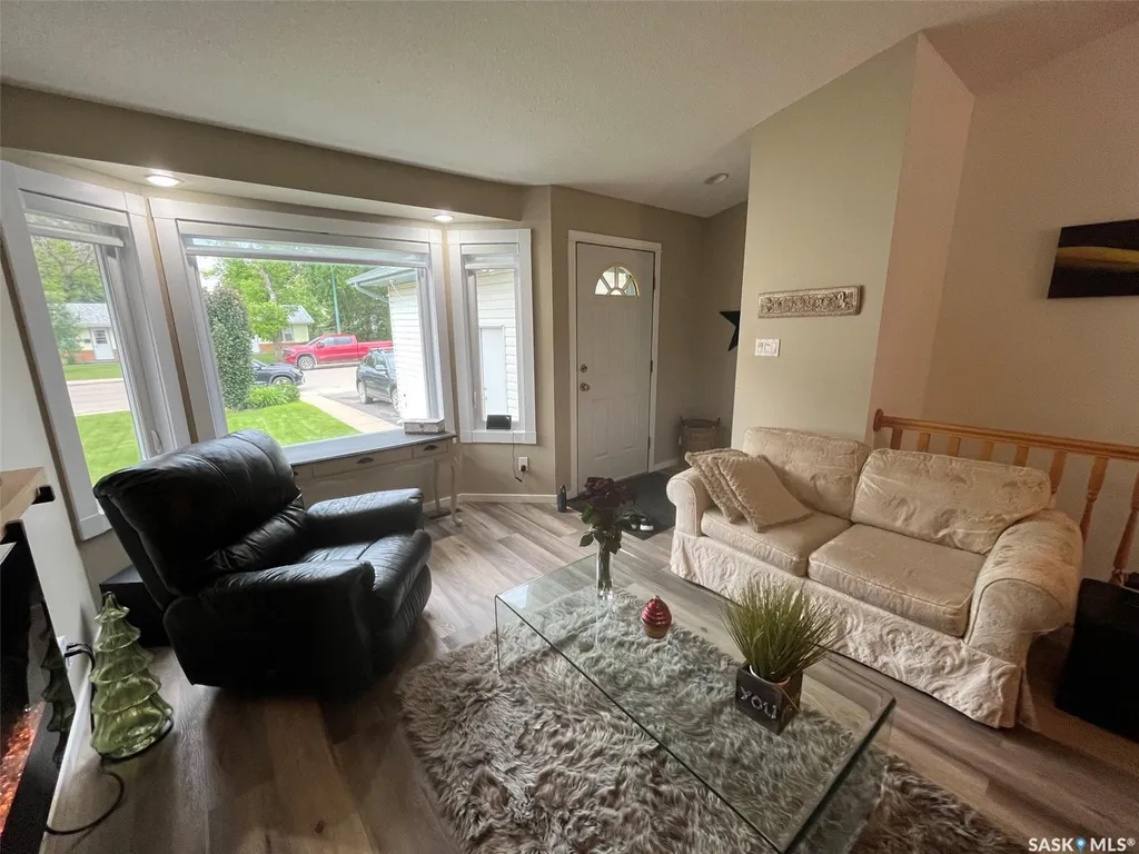 110 26th Street E Prince Albert SK S6V 1Z7