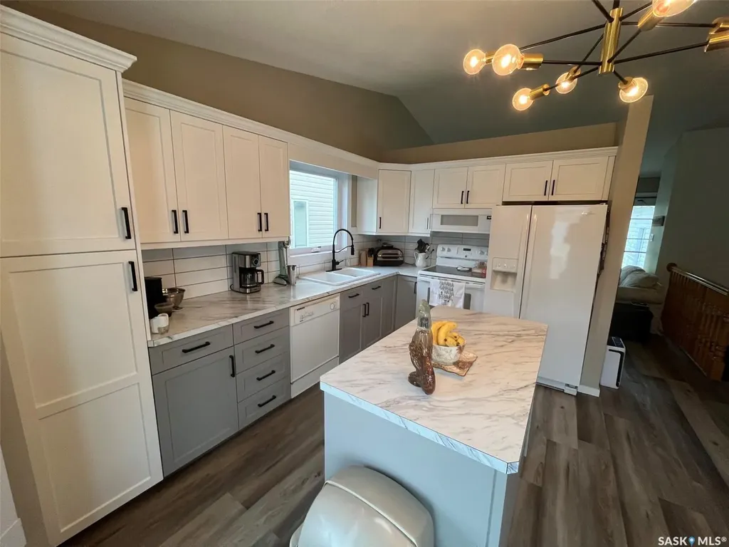 110 26th Street E Prince Albert SK S6V 1Z7