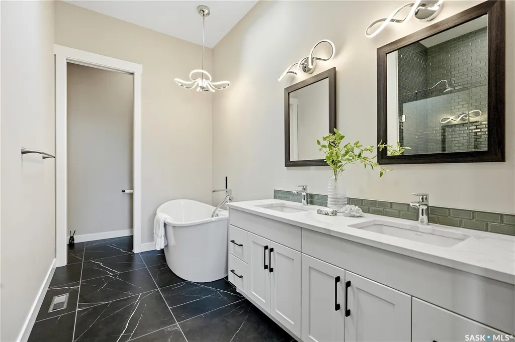 579 Boykowich Crescent Saskatoon SK S7W 0S5