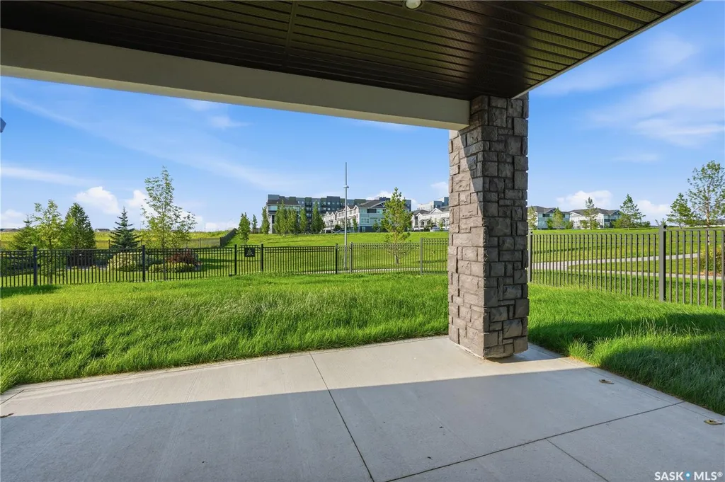 579 Boykowich Crescent Saskatoon SK S7W 0S5