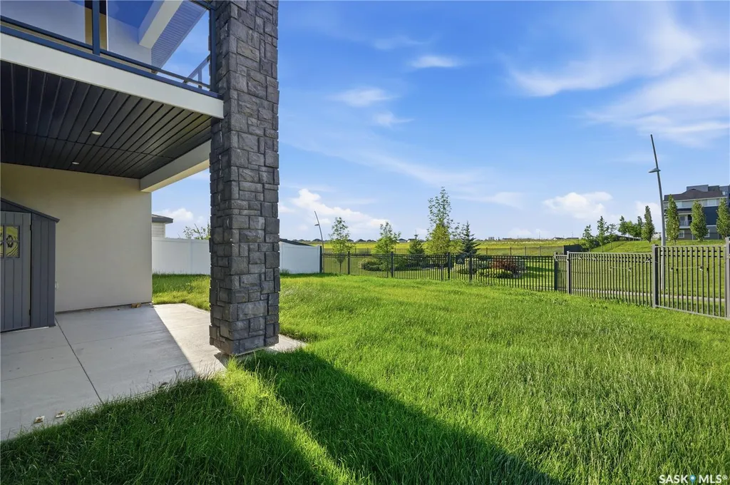 579 Boykowich Crescent Saskatoon SK S7W 0S5