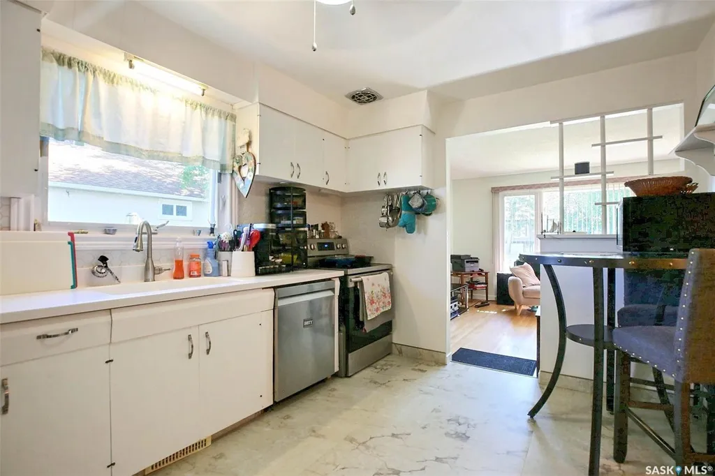 2122 Wascana Street Regina SK S4T 4J9