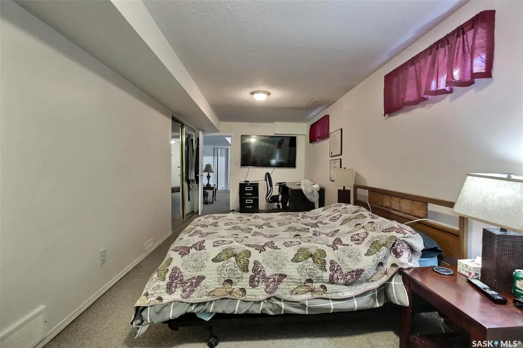 2122 Wascana Street Regina SK S4T 4J9