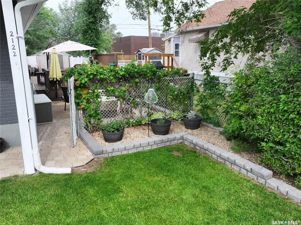 2122 Wascana Street Regina SK S4T 4J9
