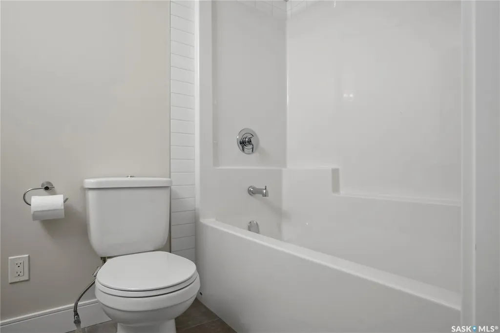 3312 Crosbie Crescent Regina SK S4V 3S4