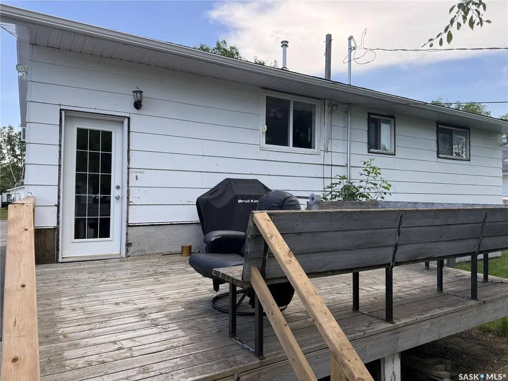 537 4th Street W Shaunavon SK S0N 2M0
