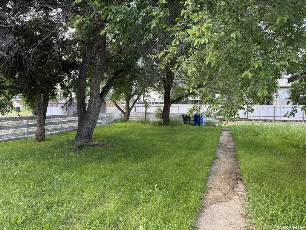 537 4th Street W Shaunavon SK S0N 2M0