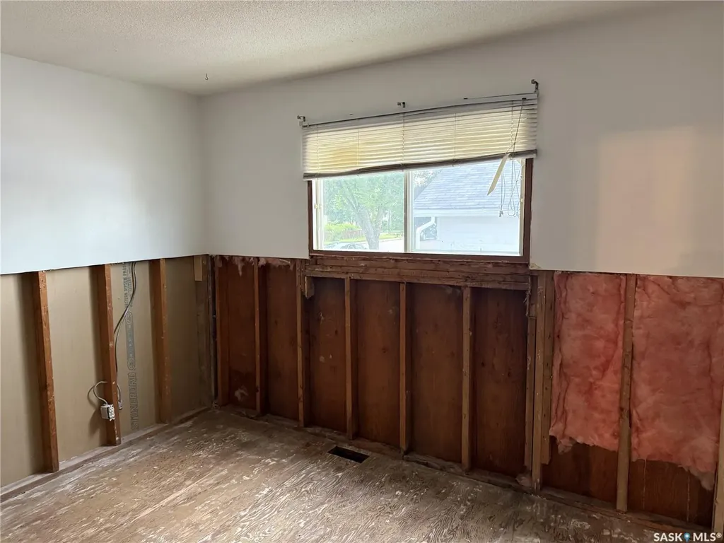 537 4th Street W Shaunavon SK S0N 2M0