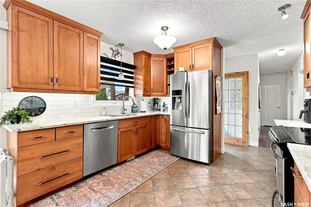 88 Sparling Crescent Saskatoon SK S7H 3H2
